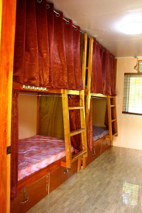 B&R Hostel Nagtabon Bacungan Zewnętrze zdjęcie