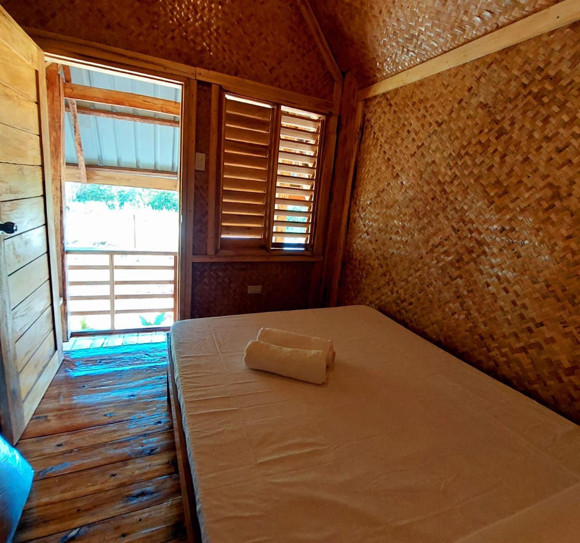 B&R Hostel Nagtabon Bacungan Zewnętrze zdjęcie